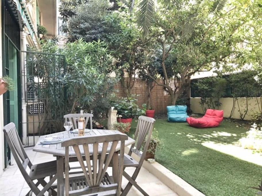Homelivia, Luxueux Appartement Avec Jardin Prive Ница Екстериор снимка